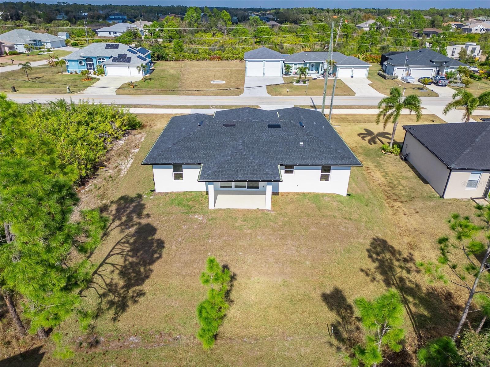 Image 5 of 77 For 14242 Ingraham Boulevard