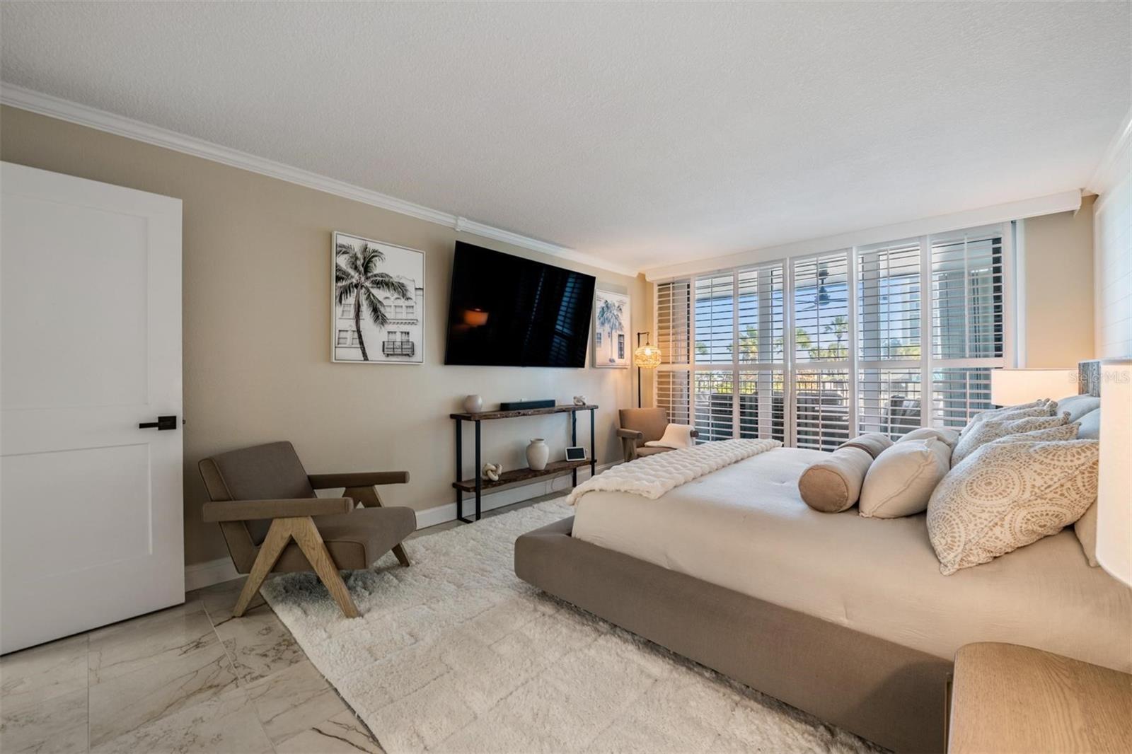 Listing photo id 15 for 1400 Gulf Boulevard 109