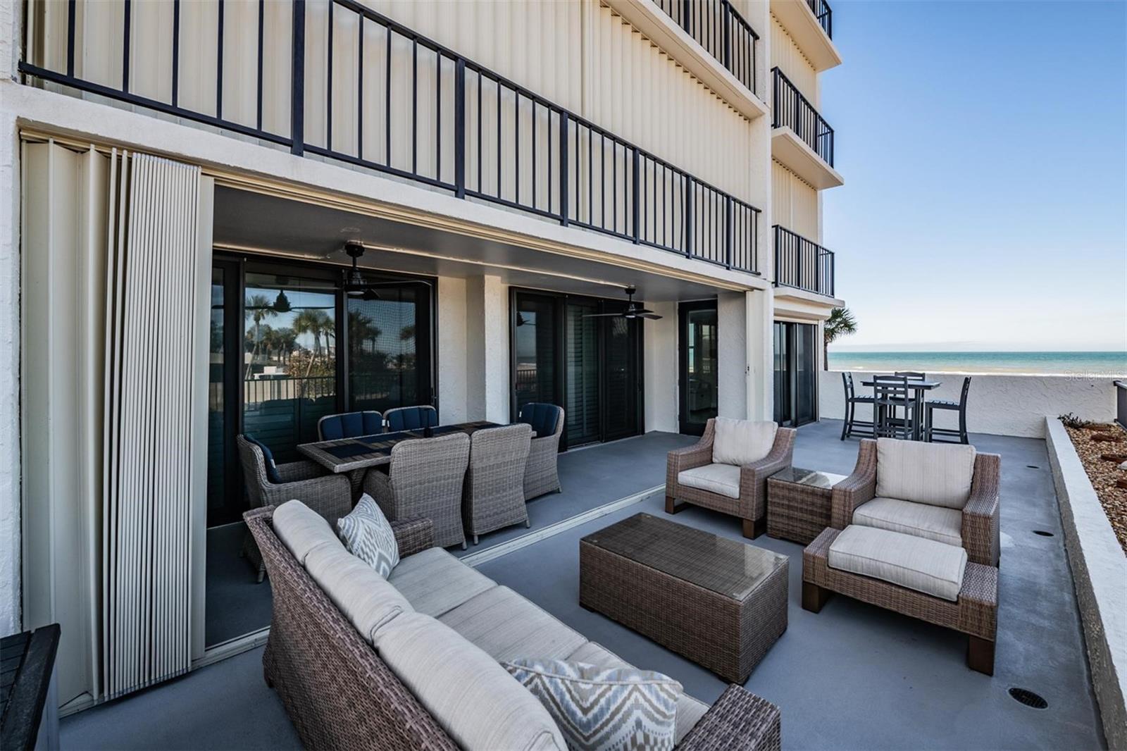 Listing photo id 1 for 1400 Gulf Boulevard 109