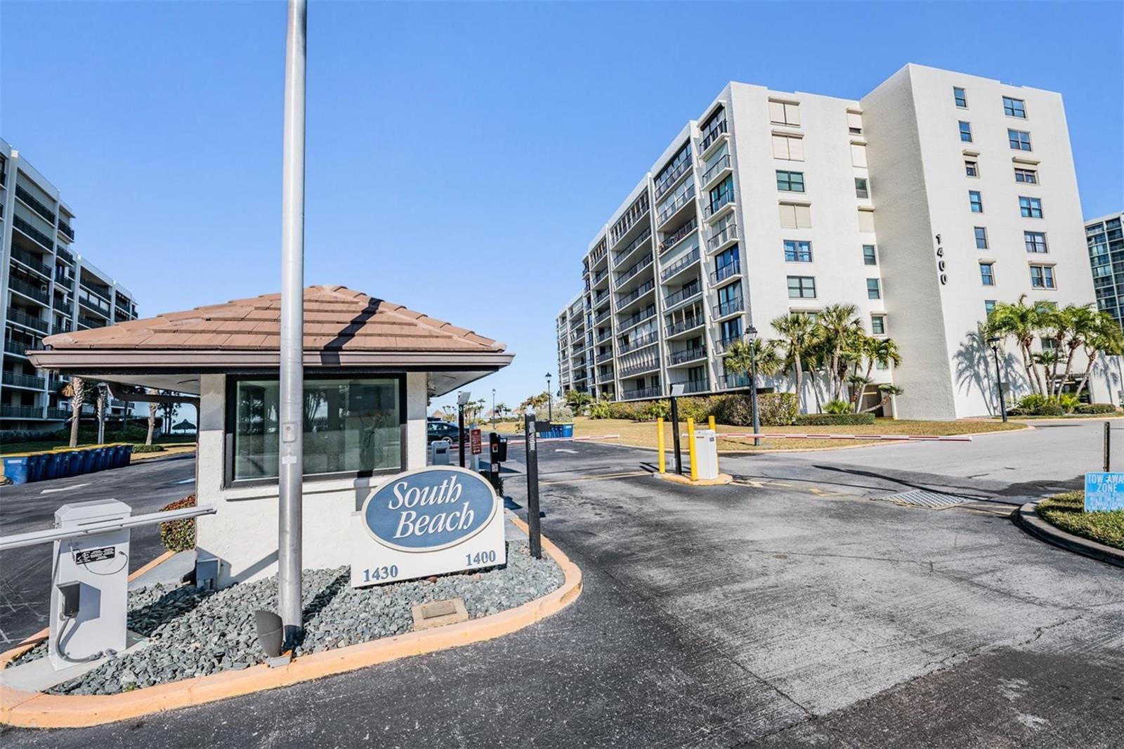 Listing photo id 33 for 1400 Gulf Boulevard 109