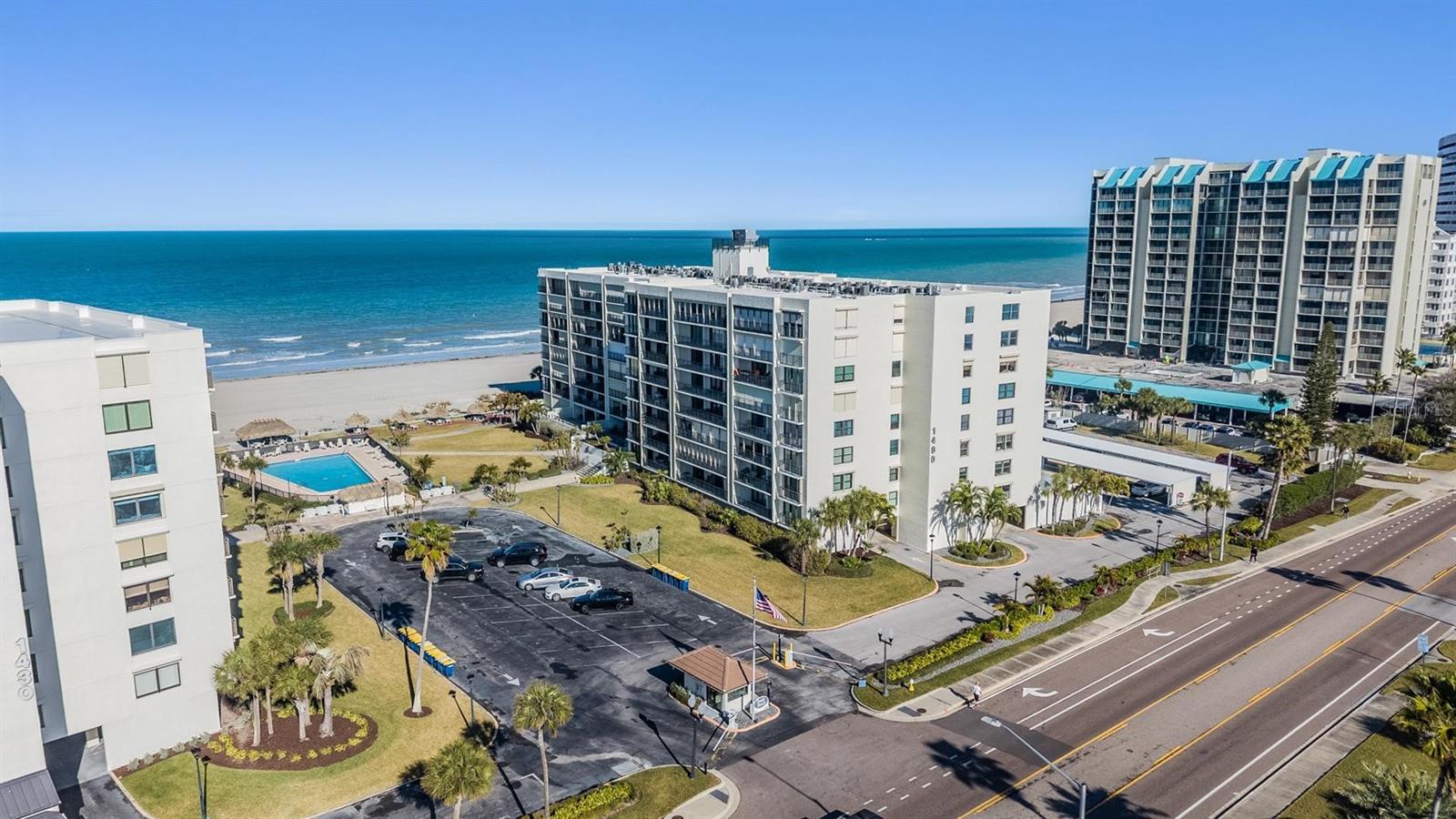 Listing photo id 37 for 1400 Gulf Boulevard 109