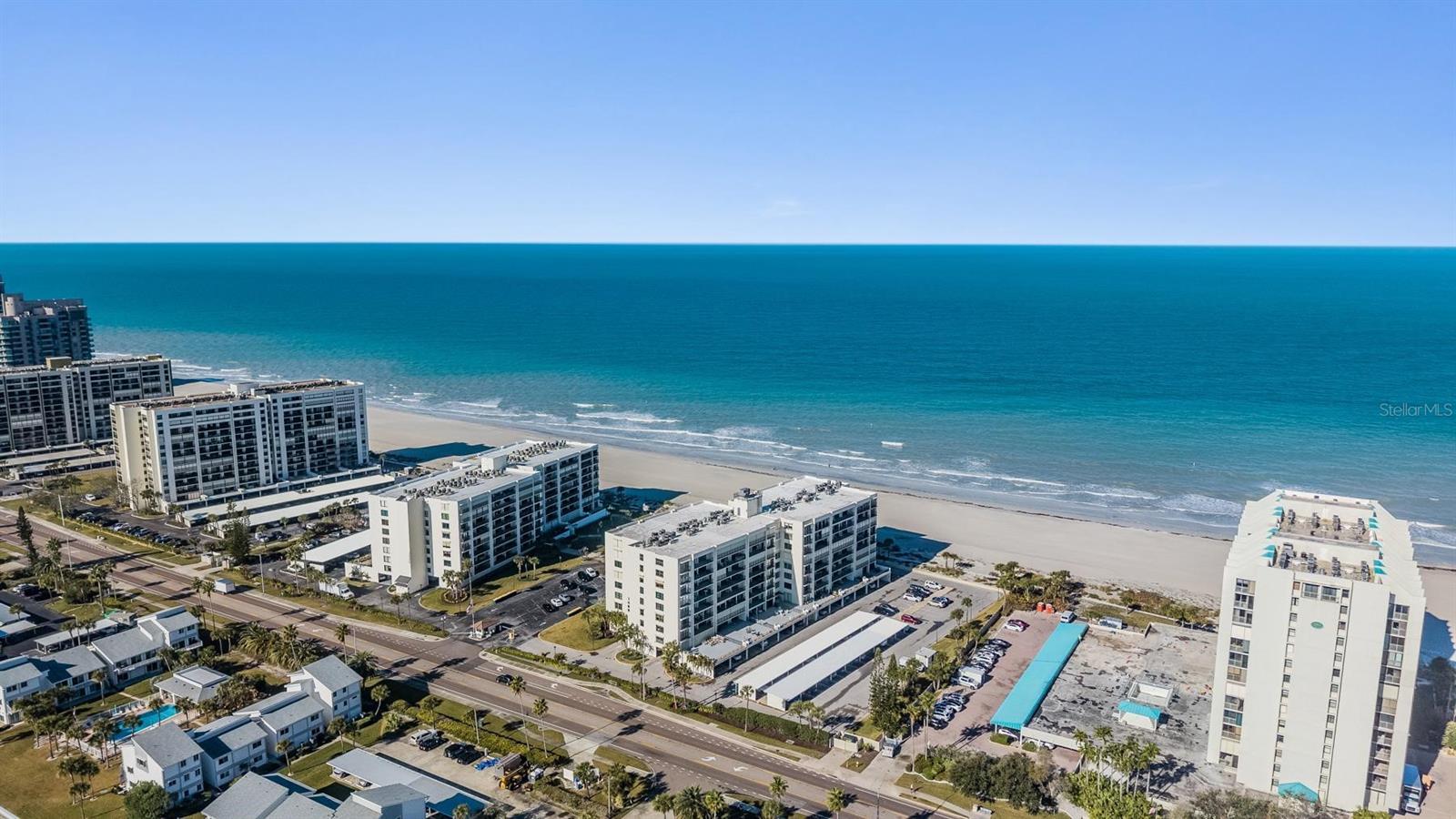 Listing photo id 42 for 1400 Gulf Boulevard 109