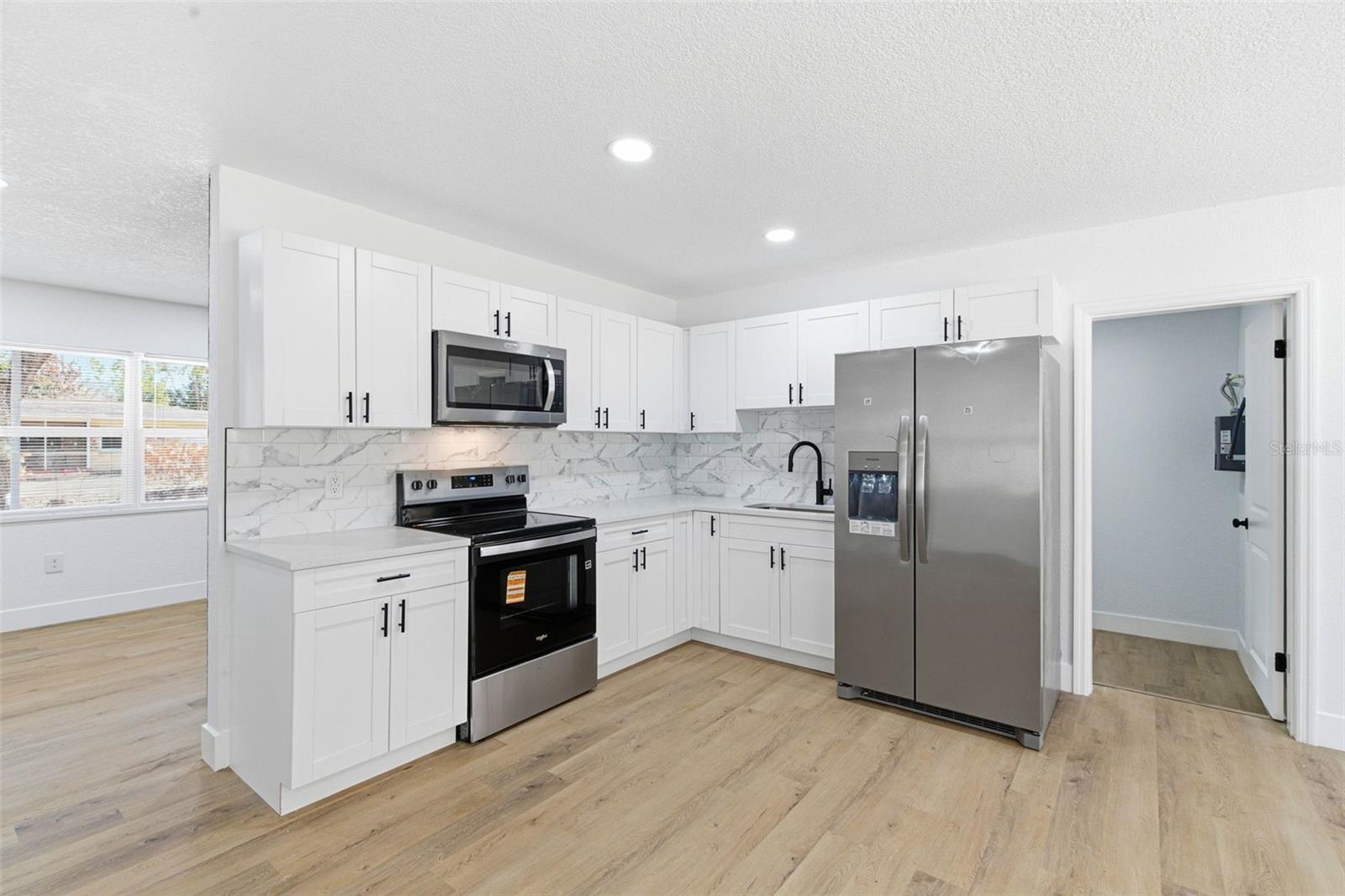 Image 20 of 58 For 304 Forest Park Avenue