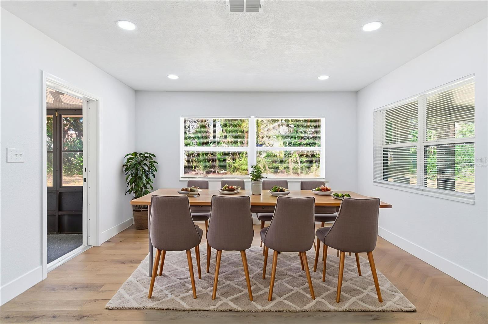 Image 24 of 58 For 304 Forest Park Avenue