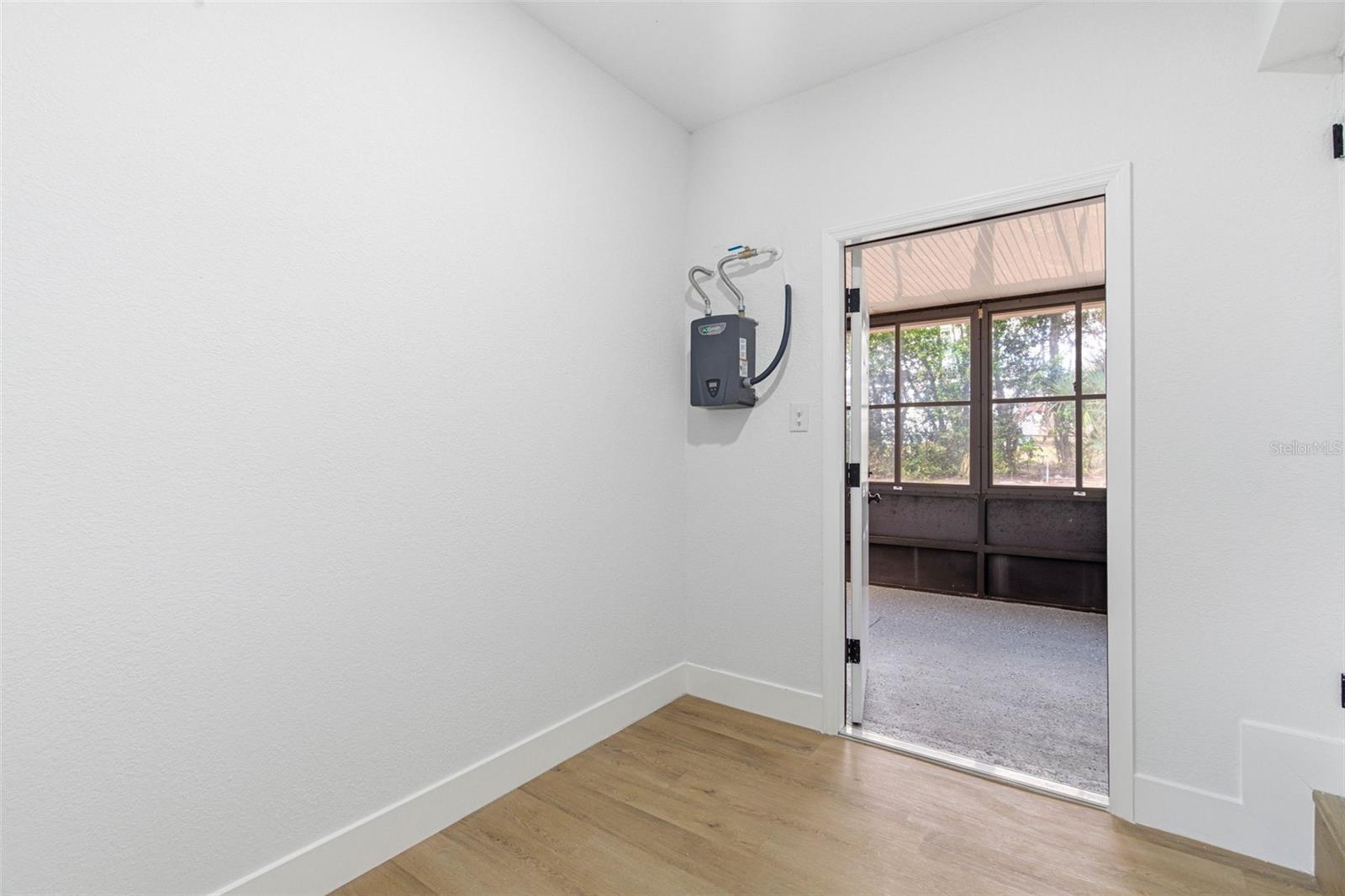 Image 26 of 58 For 304 Forest Park Avenue