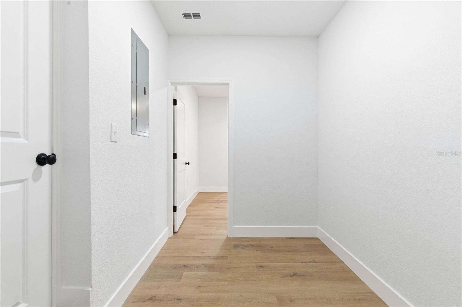 Image 29 of 58 For 304 Forest Park Avenue