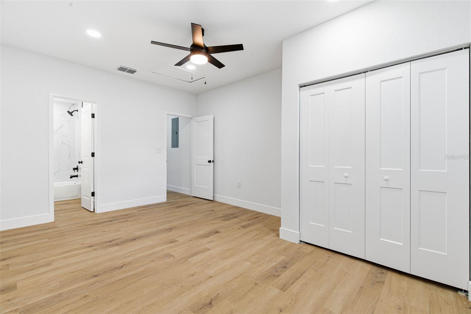 Image 42 of 58 For 304 Forest Park Avenue