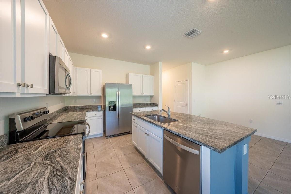 Image 12 of 47 For 1926 Pleasant Maple Court