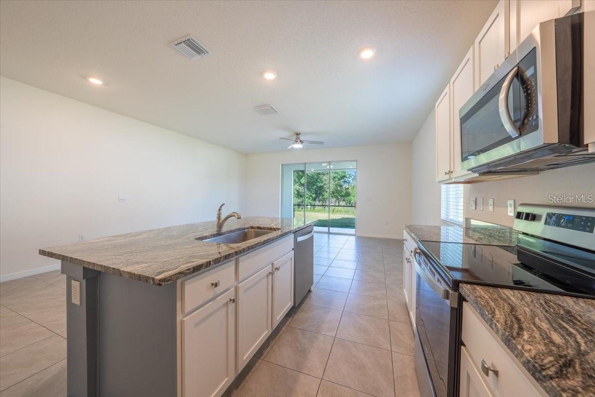 Image 14 of 47 For 1926 Pleasant Maple Court