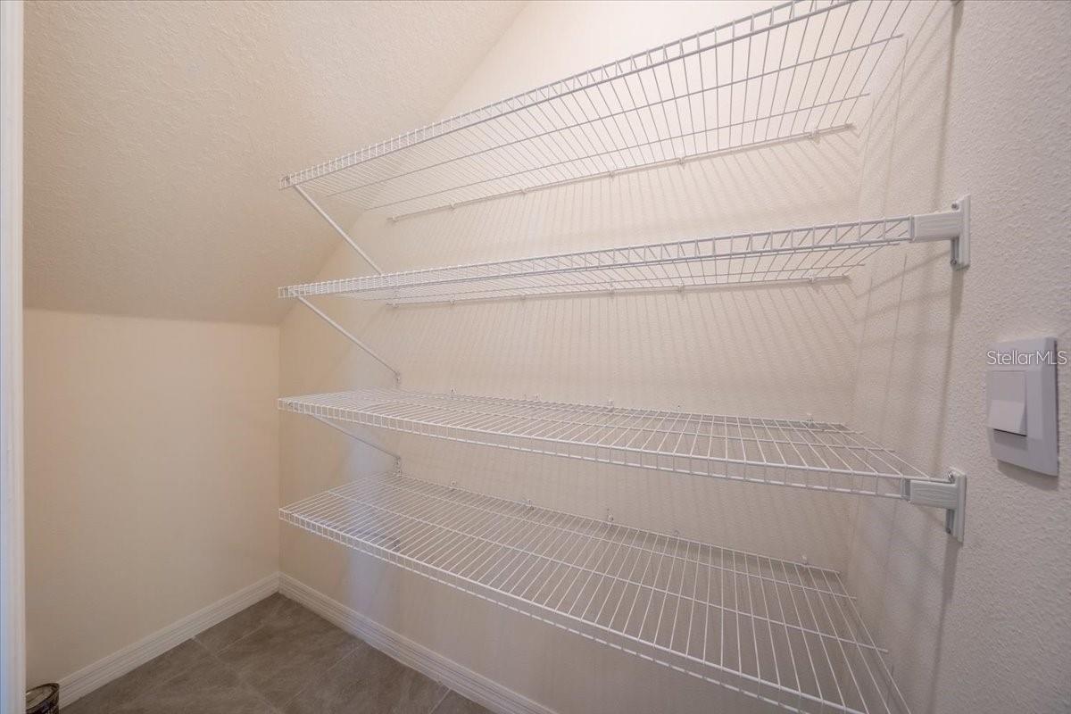 Image 18 of 47 For 1926 Pleasant Maple Court