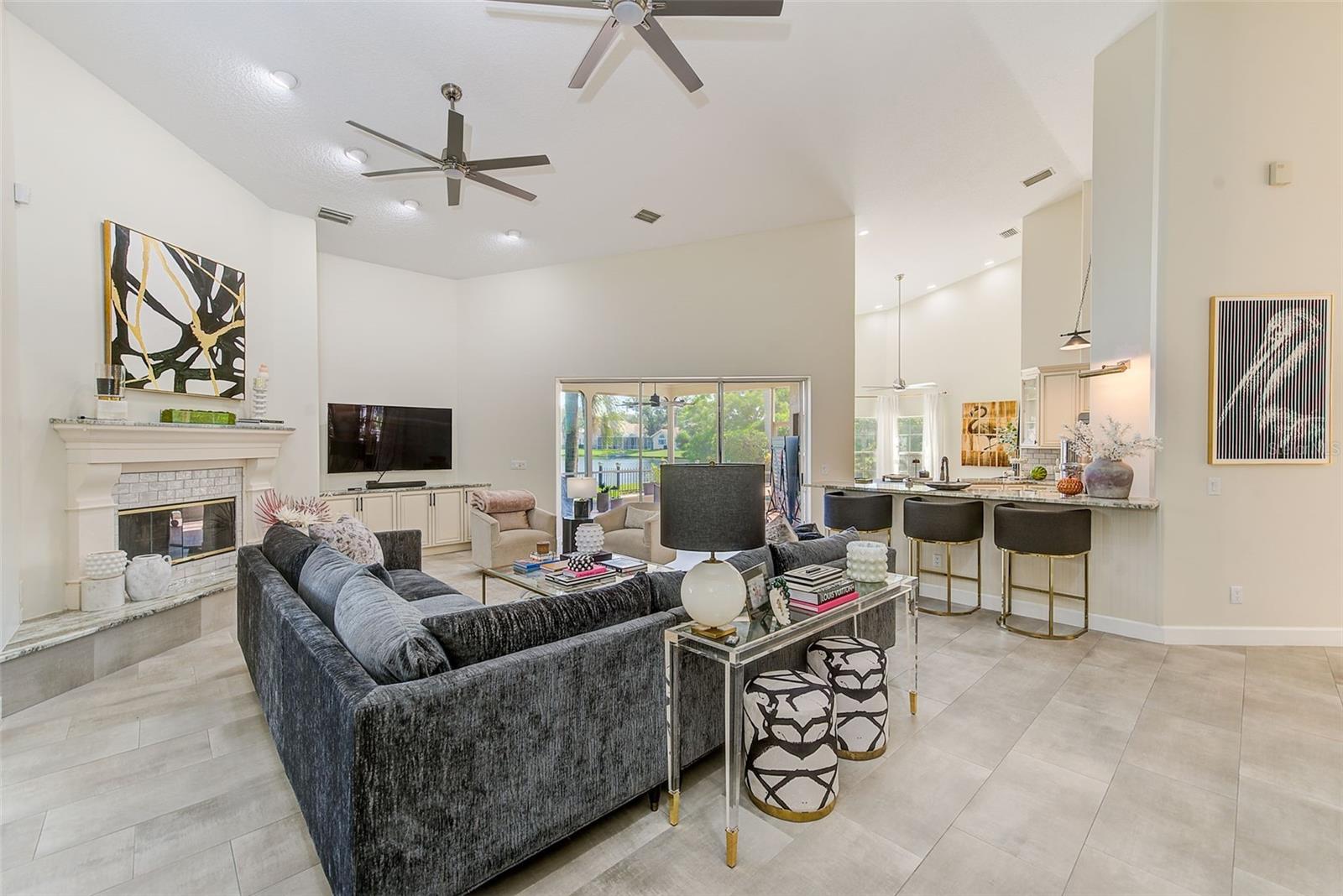 Image 15 of 76 For 7462 Watersilk Drive N