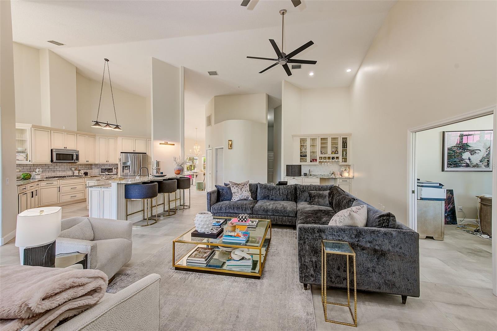 Image 18 of 76 For 7462 Watersilk Drive N