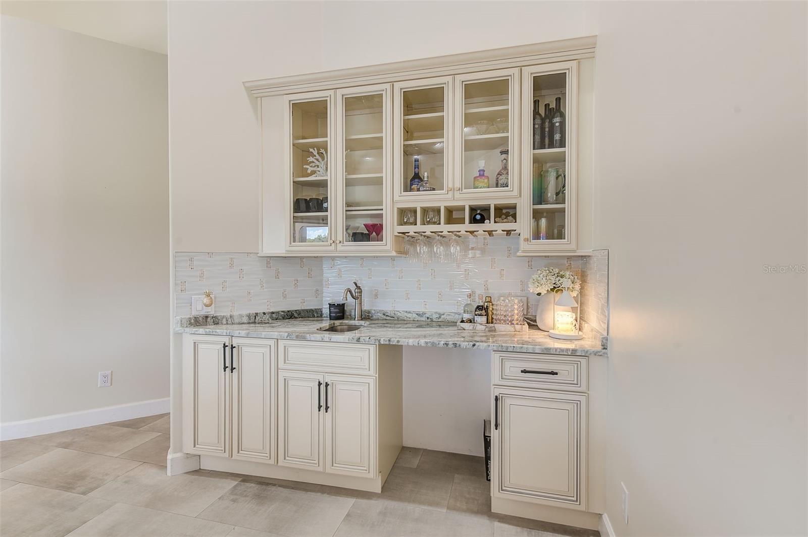 Image 20 of 76 For 7462 Watersilk Drive N