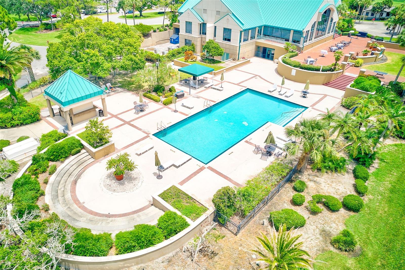 Image 64 of 76 For 7462 Watersilk Drive N