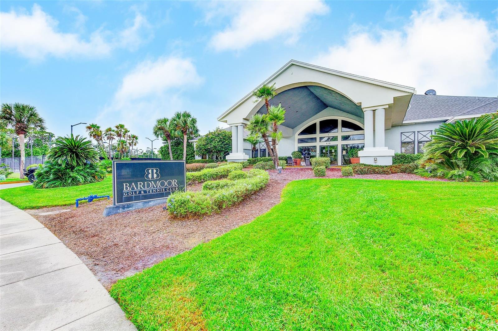 Image 69 of 76 For 7462 Watersilk Drive N