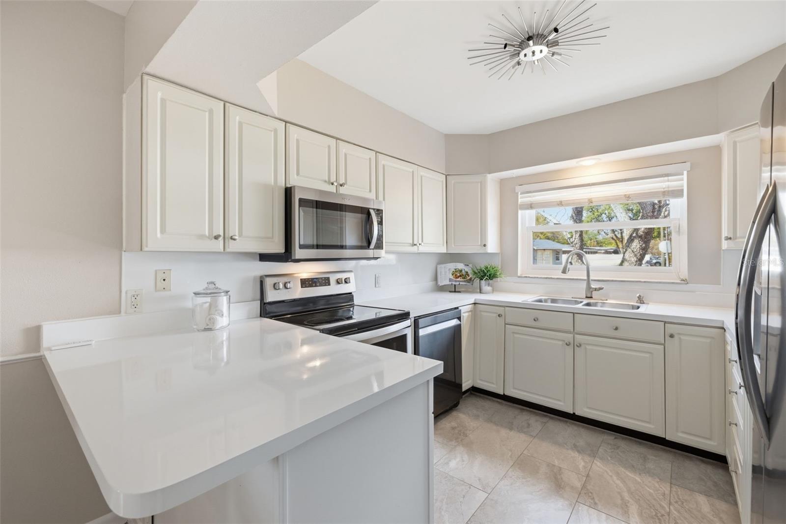 Image 15 of 47 For 908 Hardy Drive