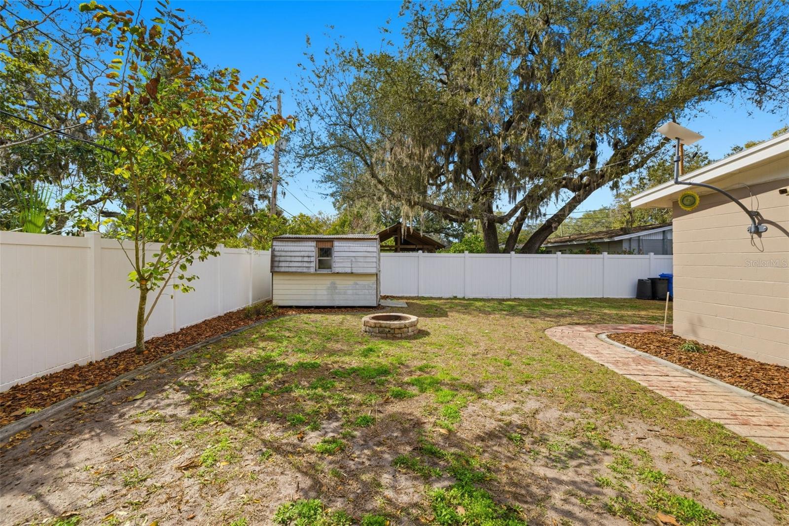 Image 34 of 47 For 908 Hardy Drive