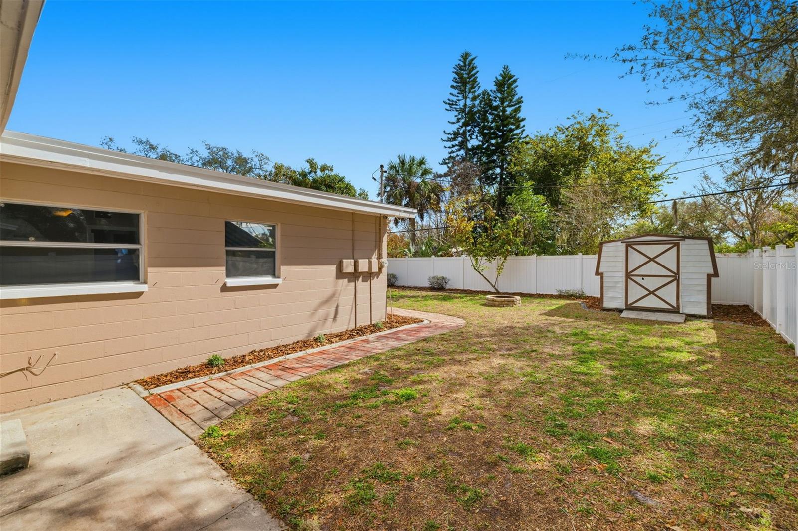 Image 36 of 47 For 908 Hardy Drive