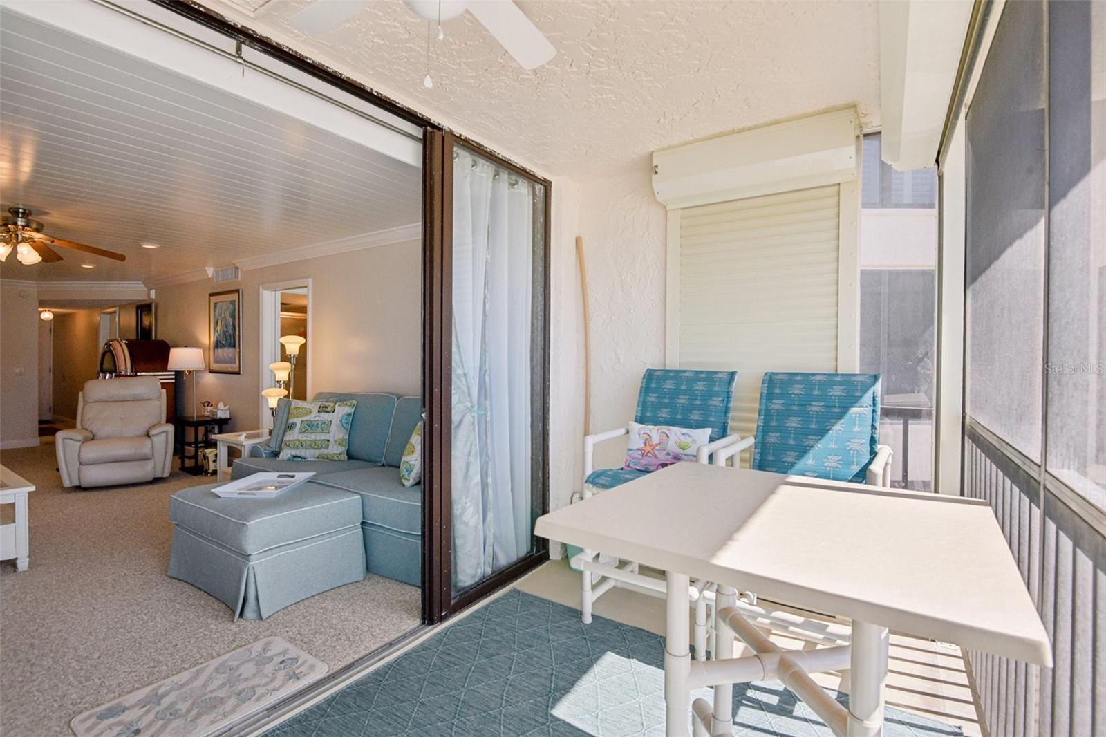 Listing photo id 17 for 18304 Gulf Boulevard 607