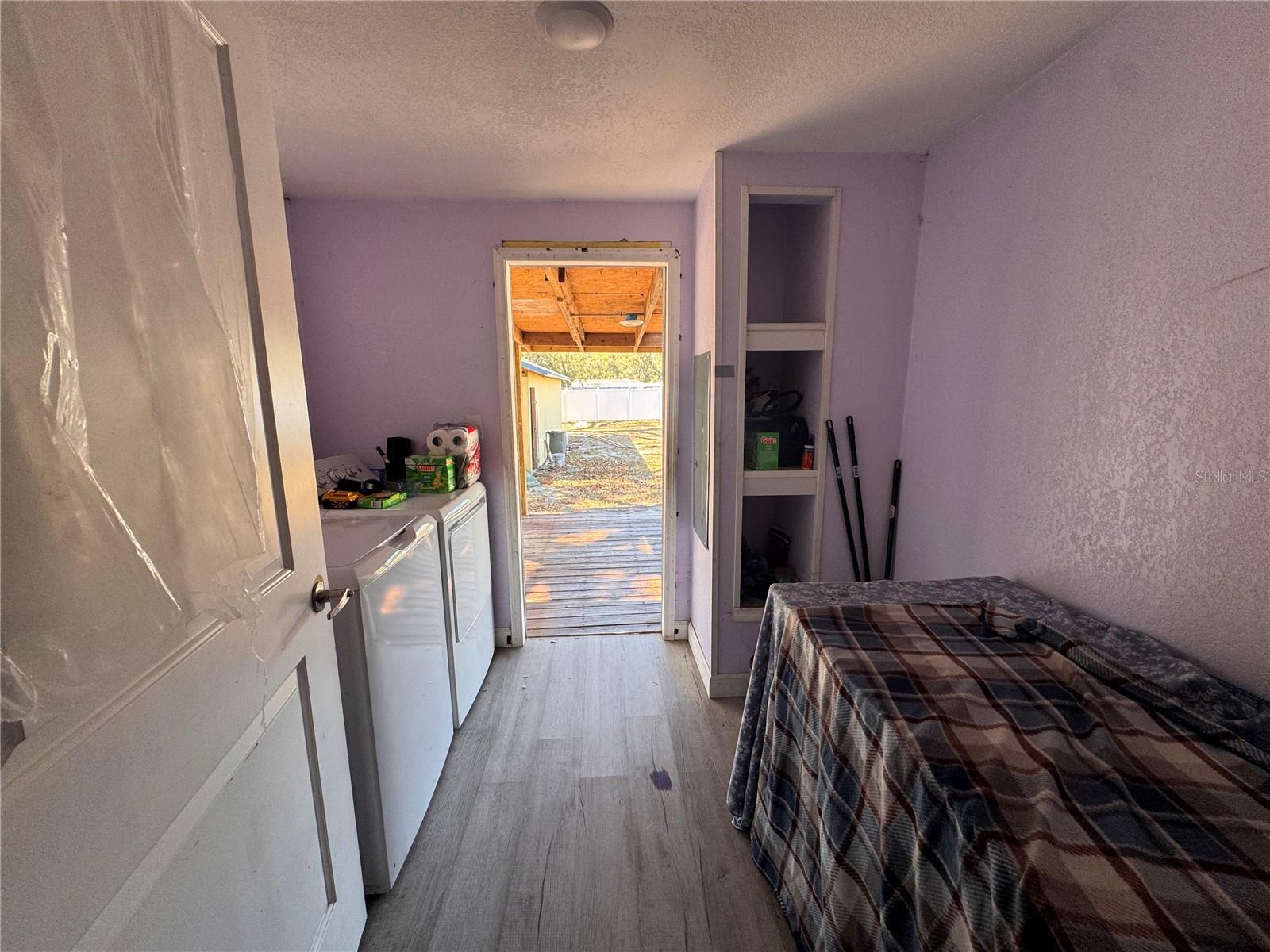 Image 20 of 34 For 7647 Shannon Lane