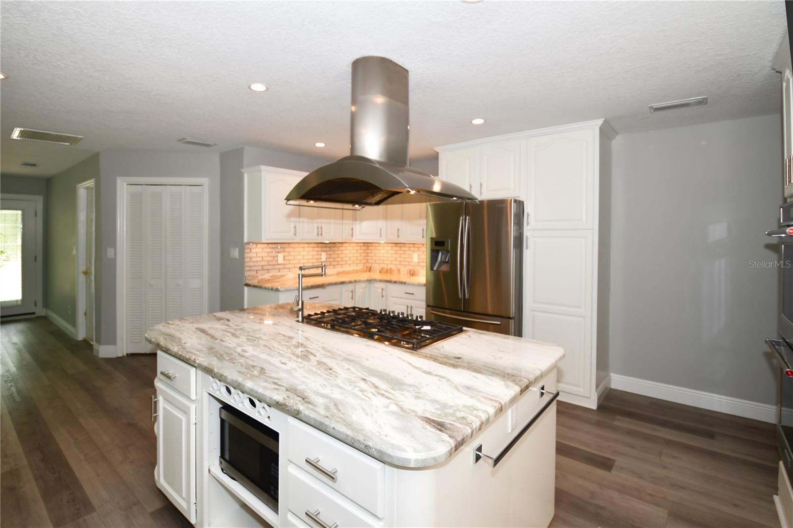 Image 10 of 53 For 6690 Burning Tree Drive