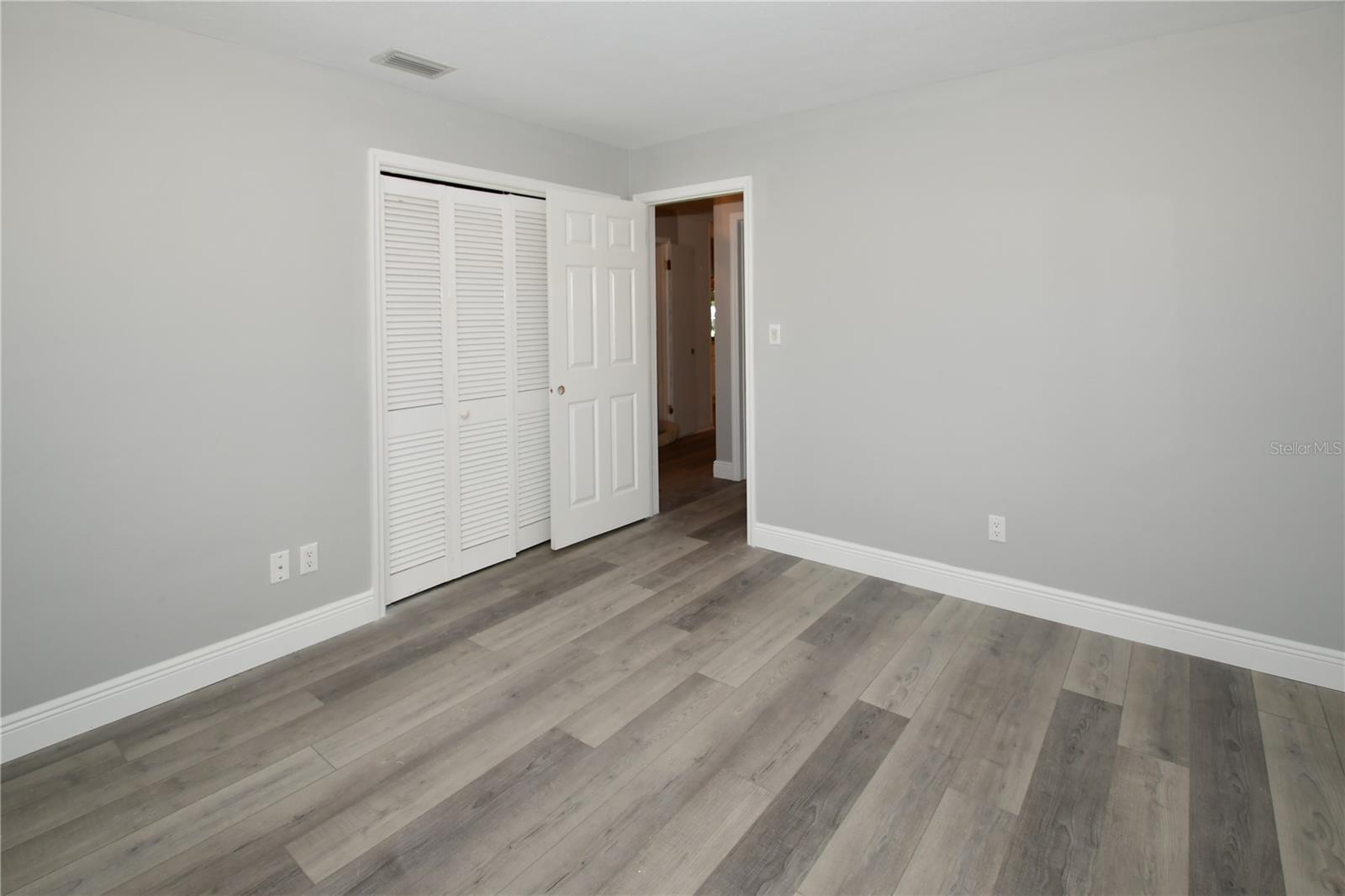 Image 16 of 53 For 6690 Burning Tree Drive