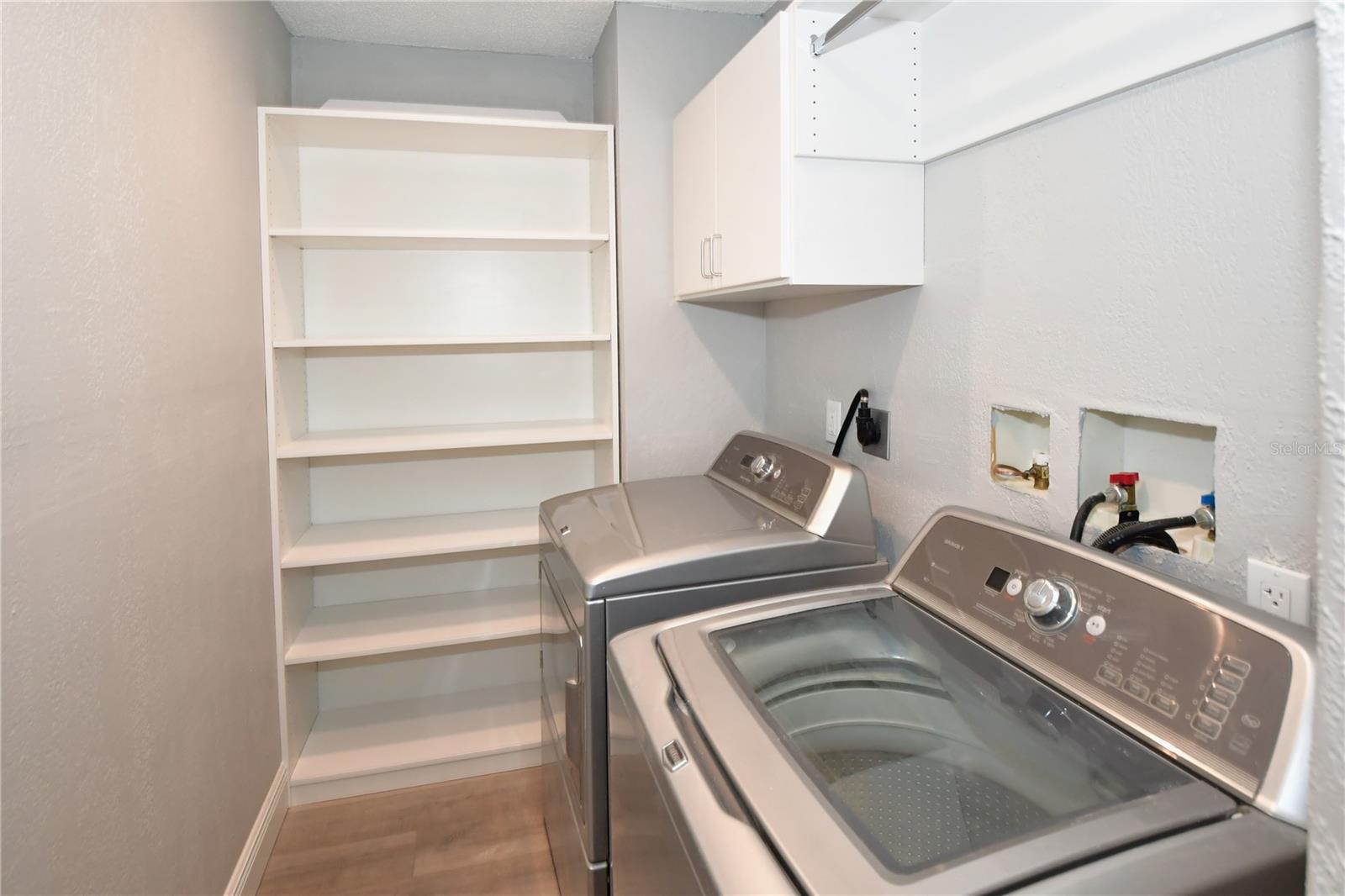 Image 46 of 53 For 6690 Burning Tree Drive