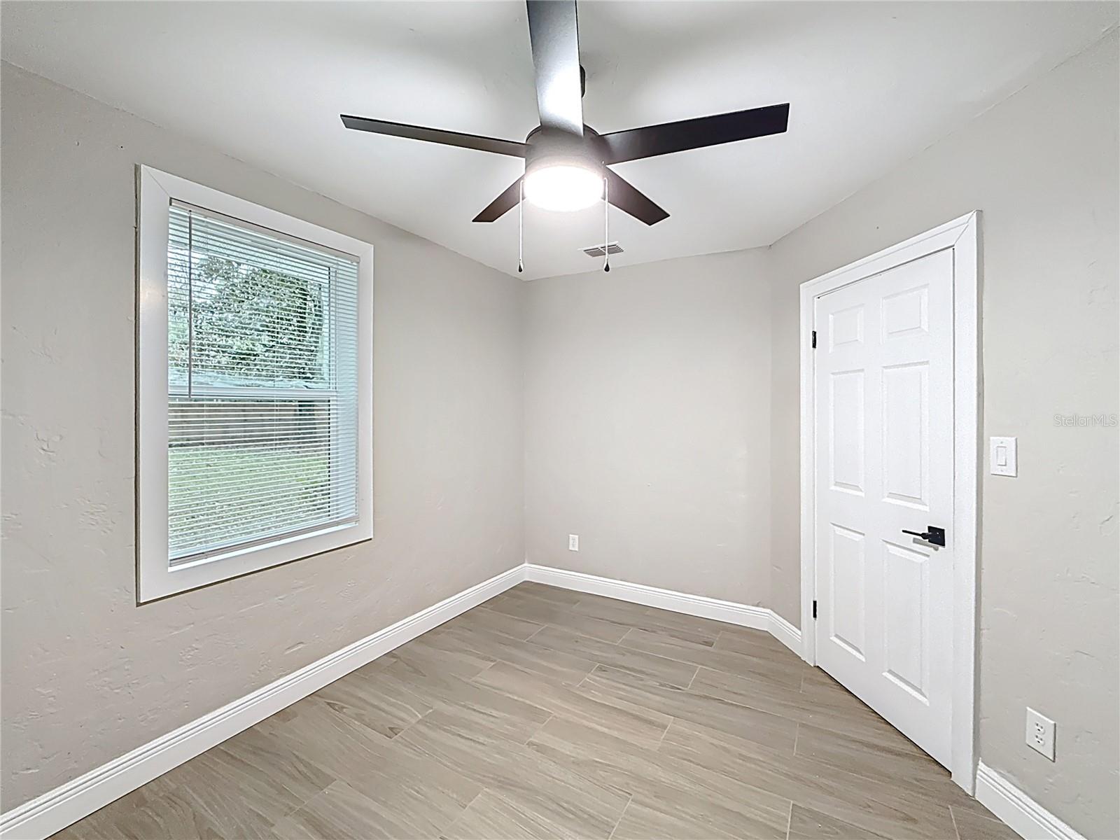 Image 14 of 40 For 1013 15th Avenue