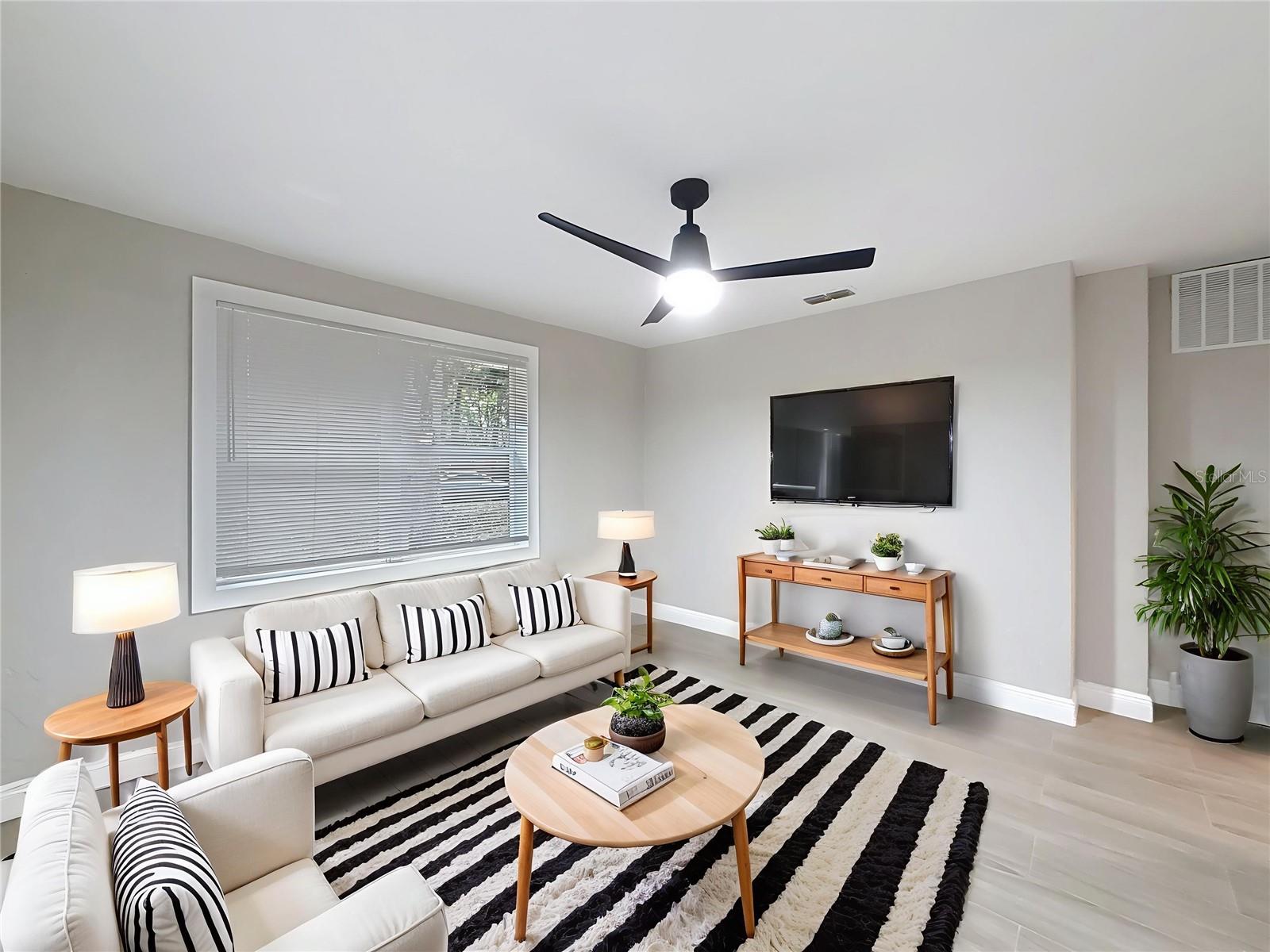 Image 6 of 40 For 1013 15th Avenue