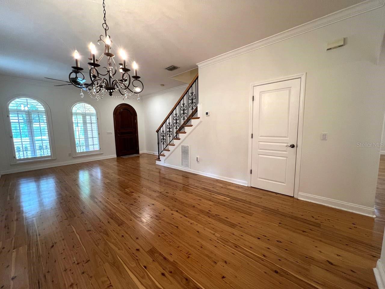 Image 4 of 20 For 3817 Tacon Street