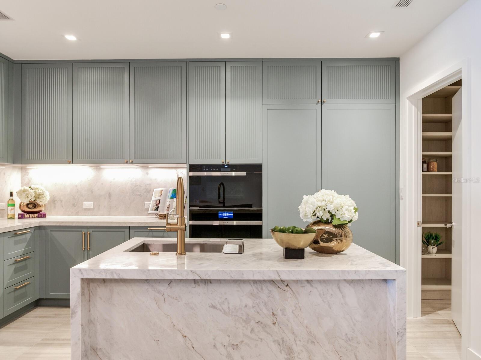 Image 16 of 100 For 3101 Bayshore Boulevard 303