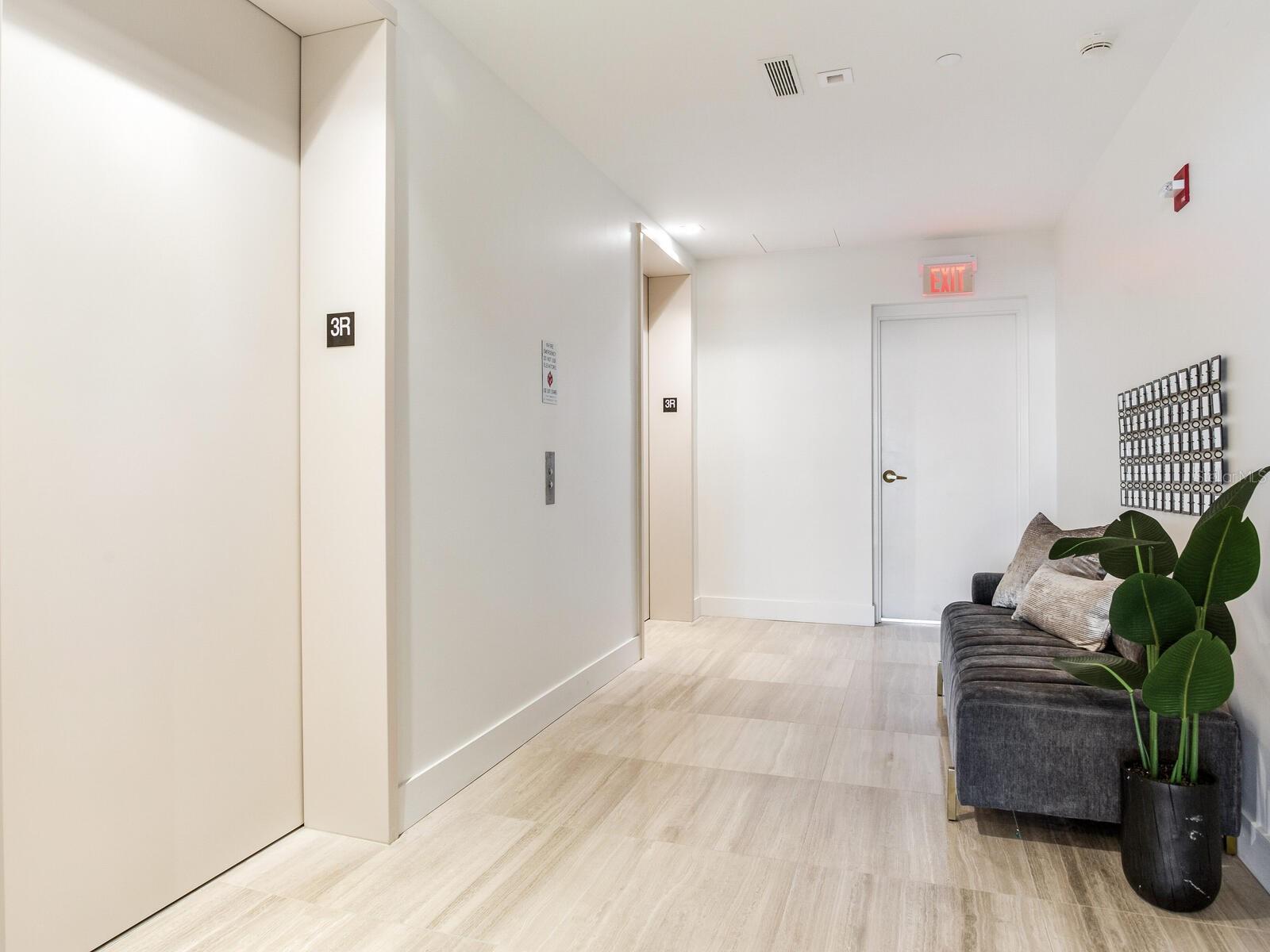 Image 3 of 100 For 3101 Bayshore Boulevard 303