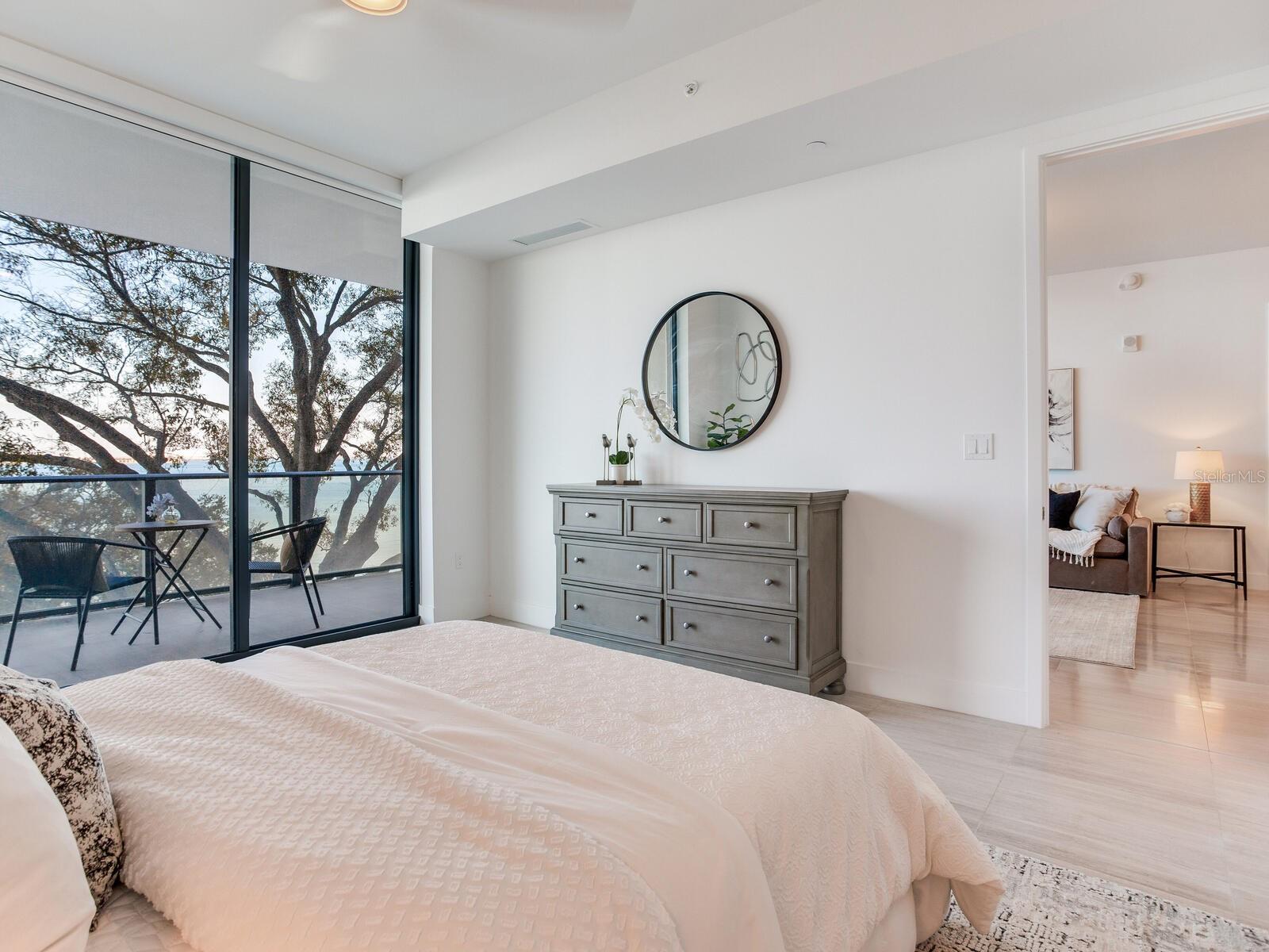 Image 47 of 100 For 3101 Bayshore Boulevard 303