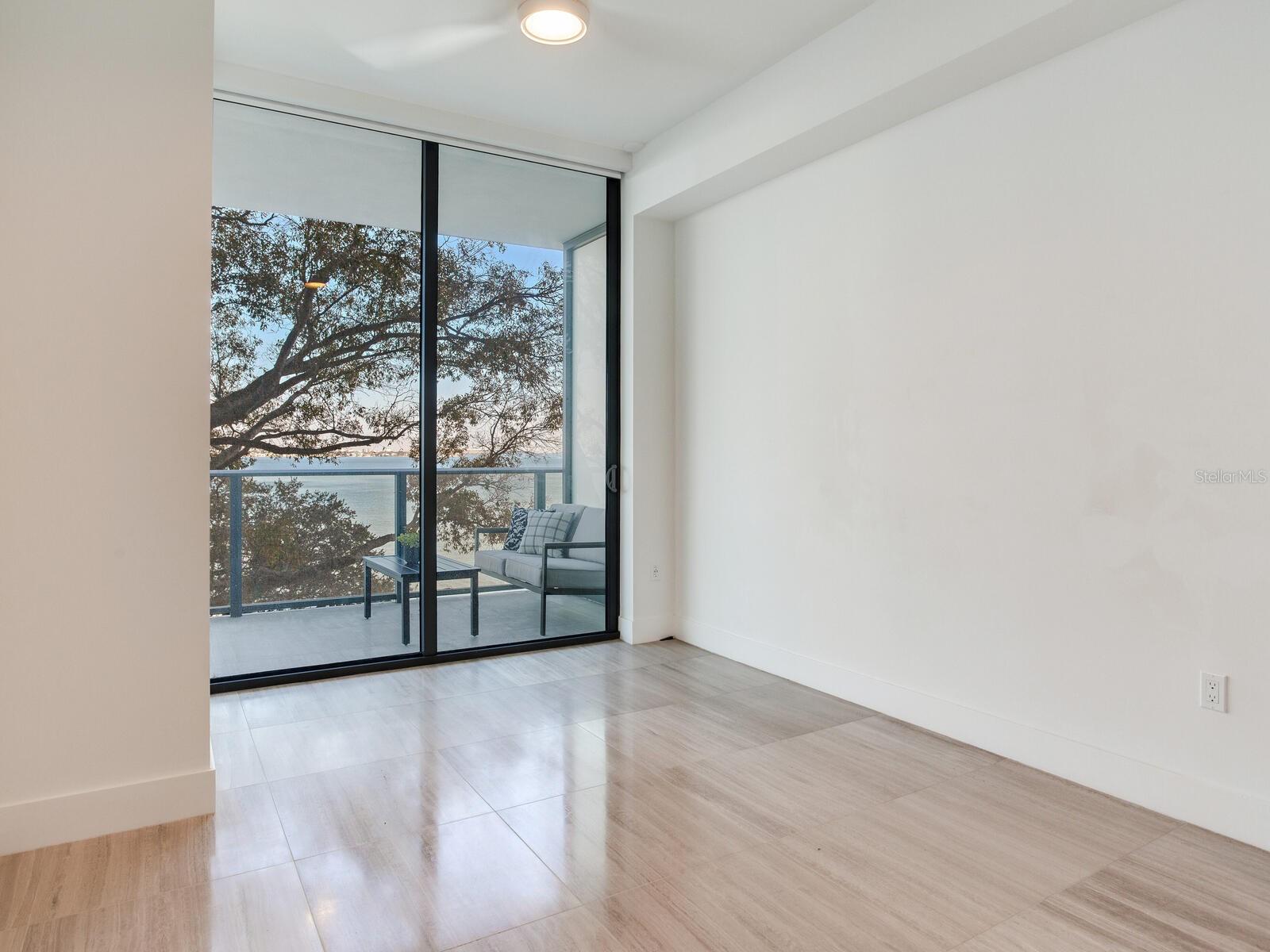 Image 58 of 100 For 3101 Bayshore Boulevard 303