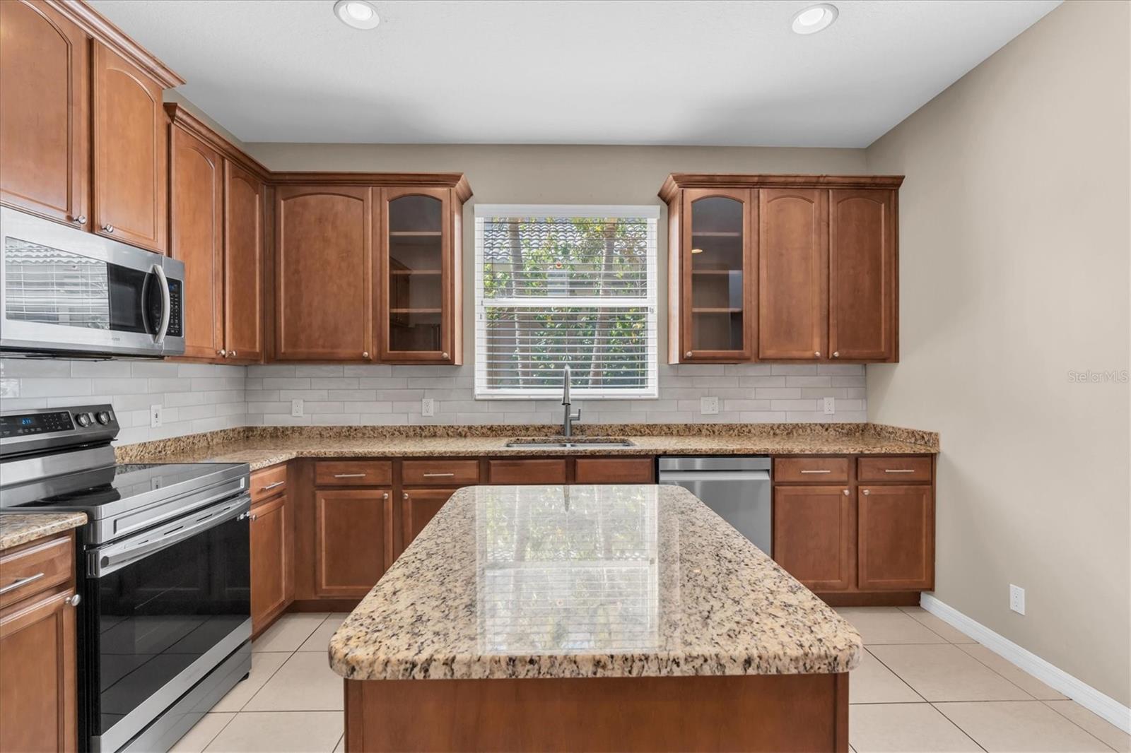 Image 11 of 69 For 2292 Hannah Way S