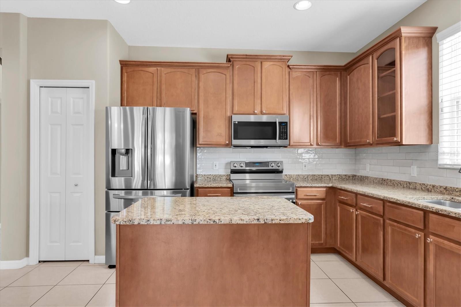 Image 12 of 69 For 2292 Hannah Way S