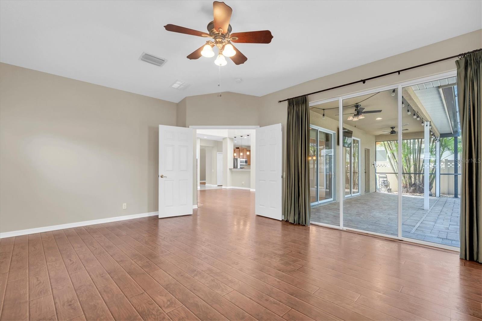 Image 21 of 69 For 2292 Hannah Way S