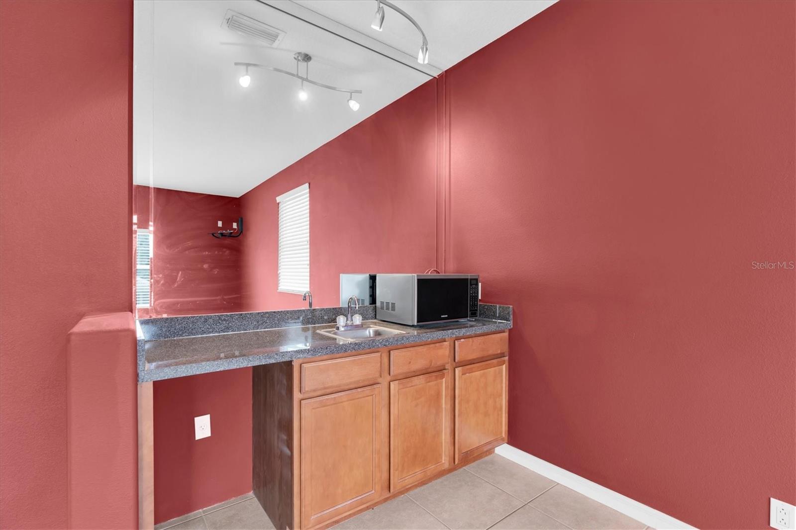 Image 36 of 69 For 2292 Hannah Way S