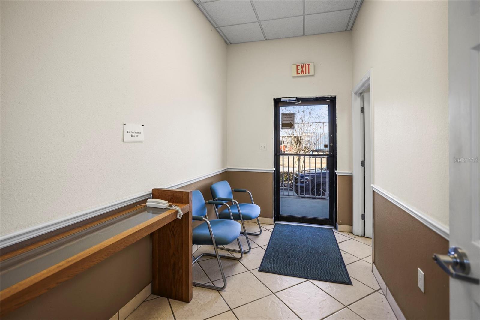 Image 16 of 87 For 1555 Sunshine Drive