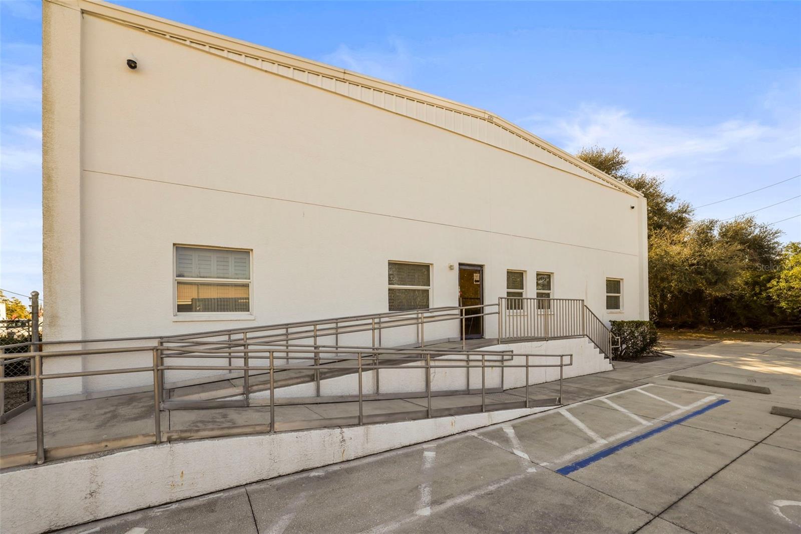 Image 28 of 87 For 1555 Sunshine Drive