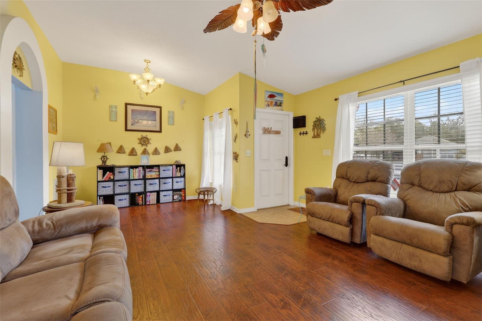 Image 6 of 30 For 8310 Porch Court