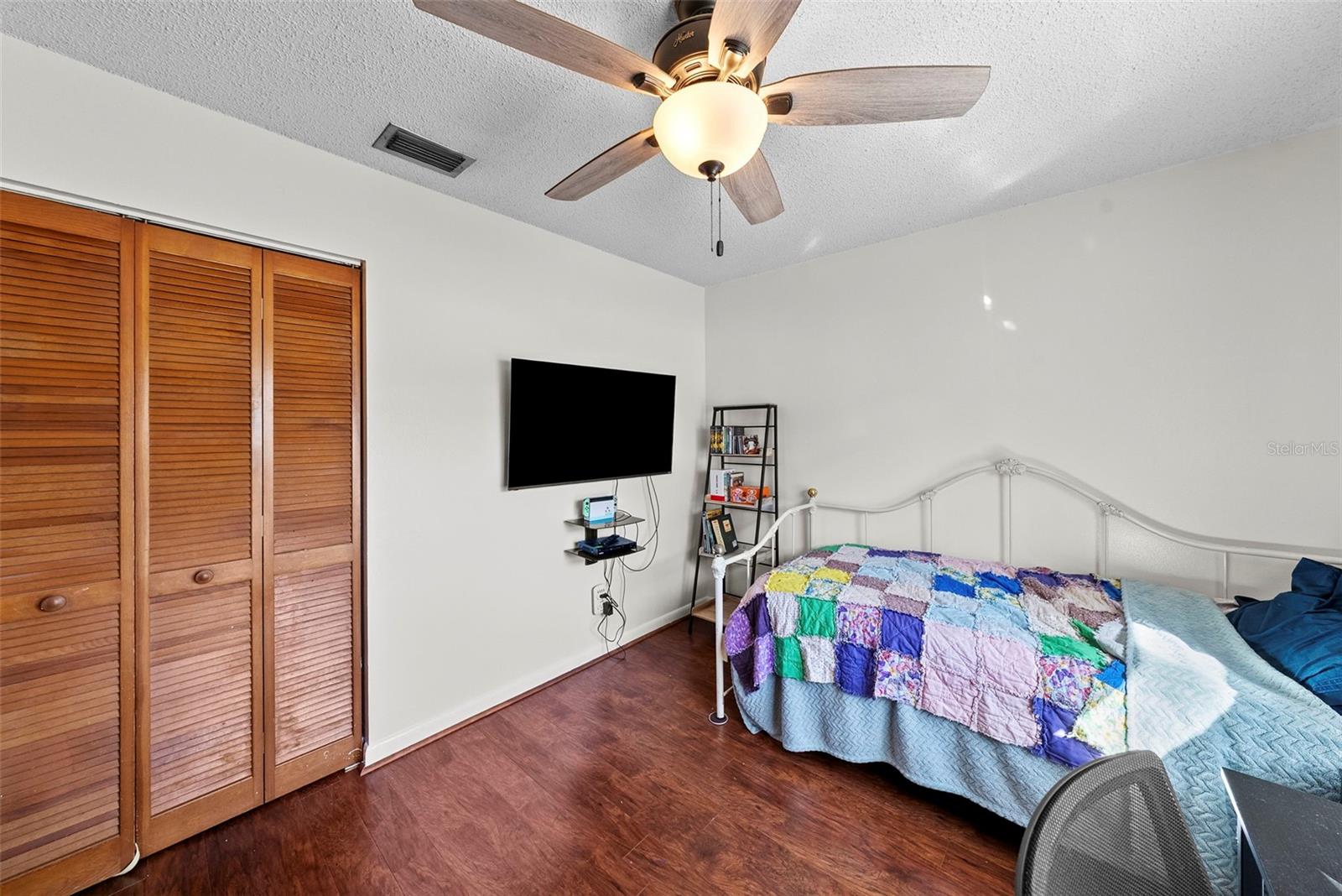 Image 27 of 54 For 3771 Parkway Boulevard