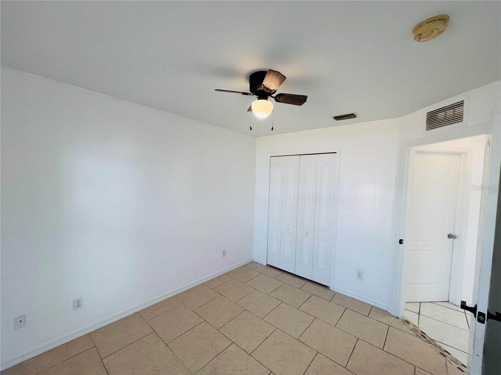 Image 13 of 42 For 4913 Beauty Street