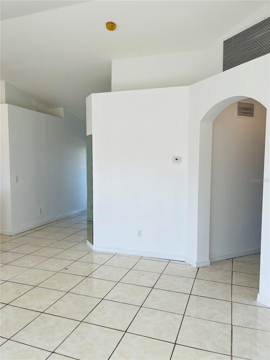 Image 26 of 42 For 4913 Beauty Street