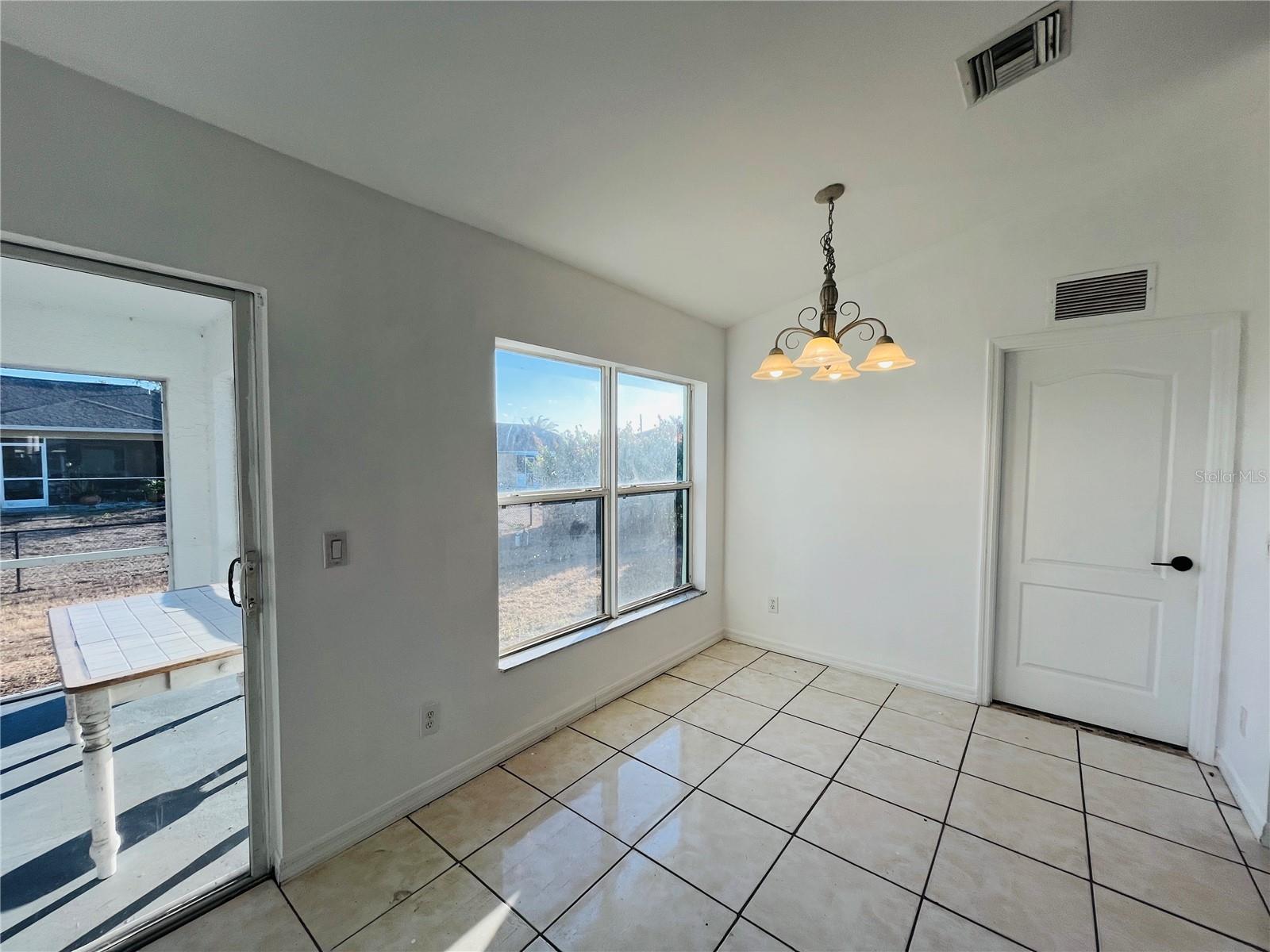 Image 31 of 42 For 4913 Beauty Street