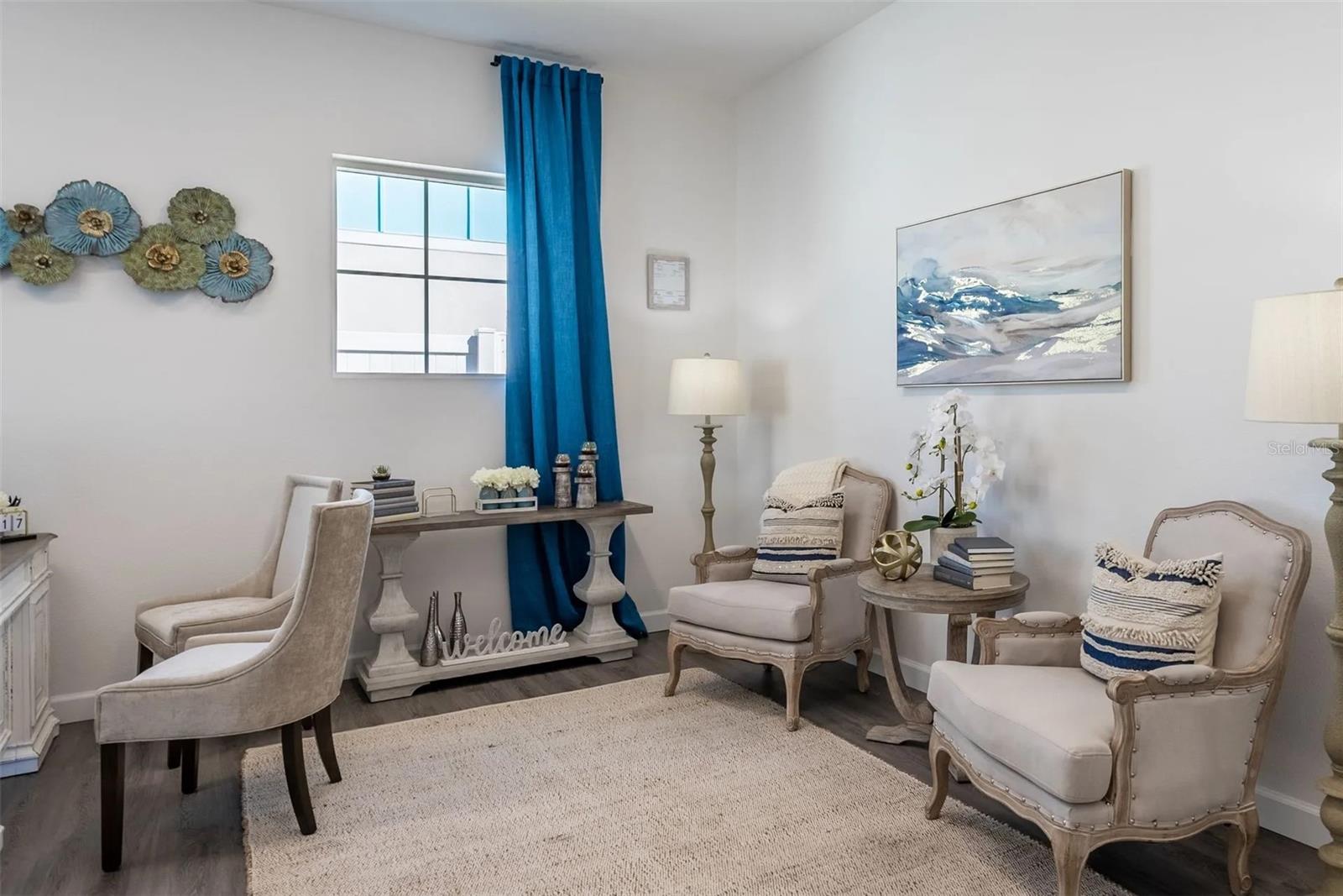 Image 23 of 30 For 2047 Silverstone Circle