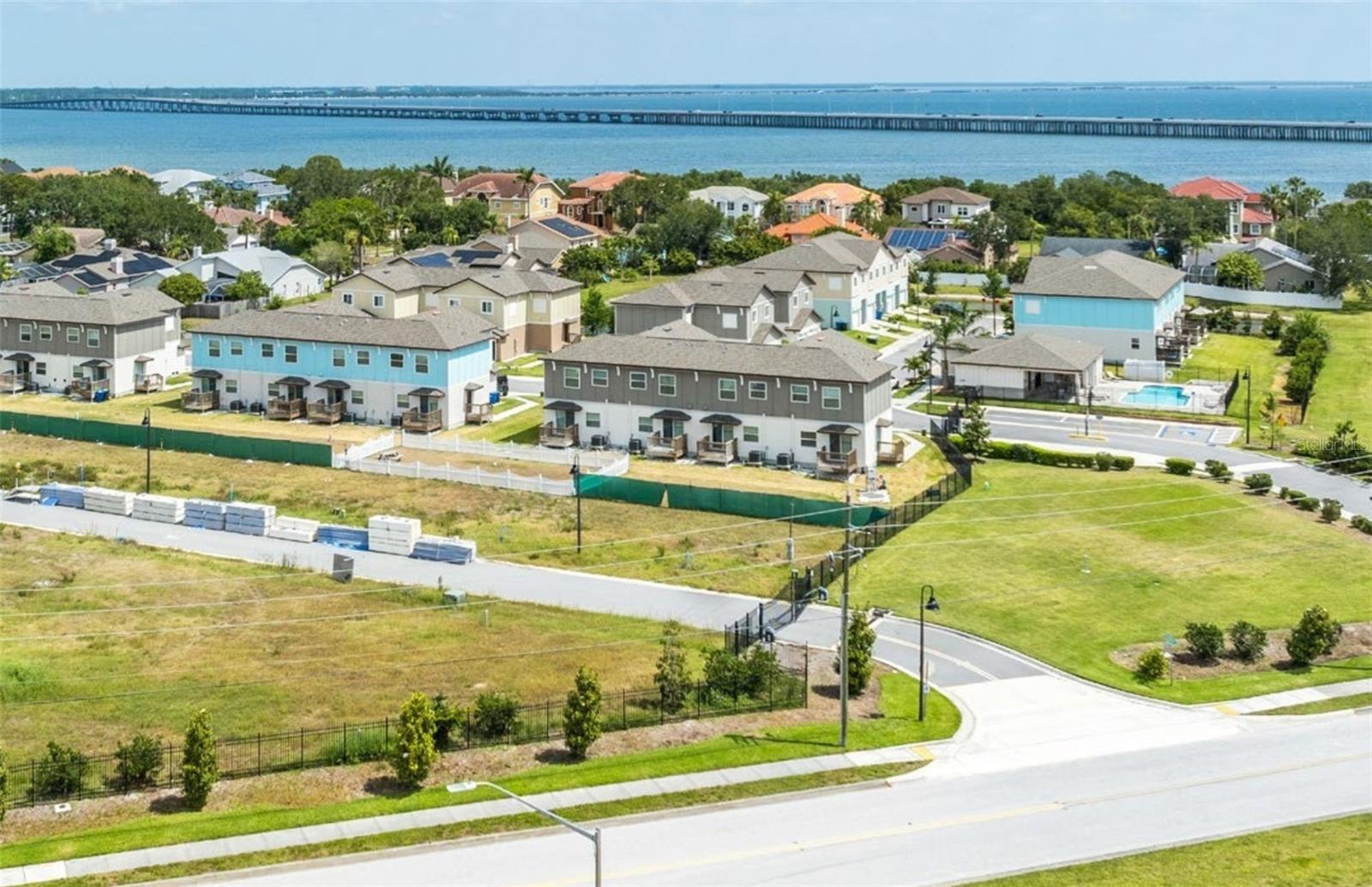 Image 28 of 30 For 2047 Silverstone Circle