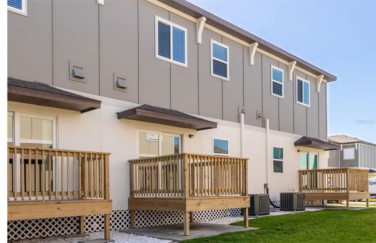 Image 5 of 30 For 2047 Silverstone Circle