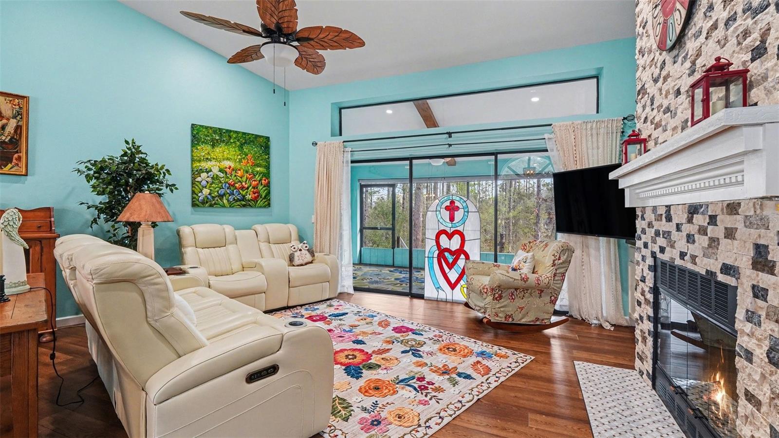 Image 4 of 30 For 17 Longleaf Court