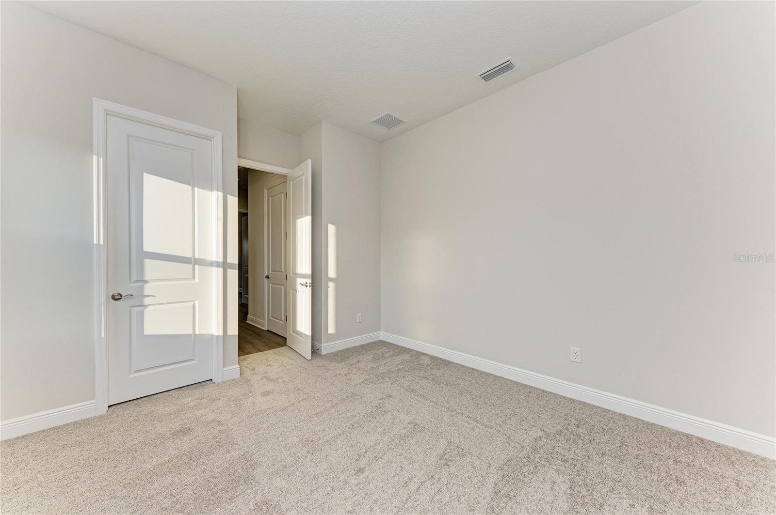 Image 29 of 36 For 13442 Buffalo Mountain Avenue